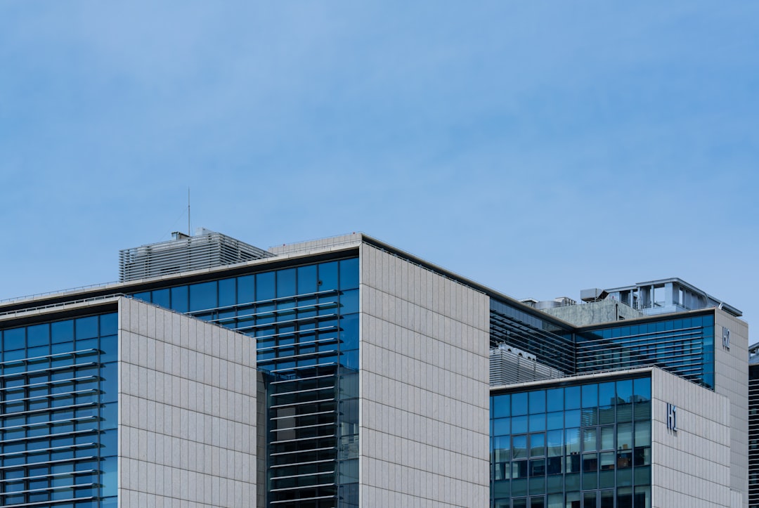 Summit Shield Roofing — commercial roofing services